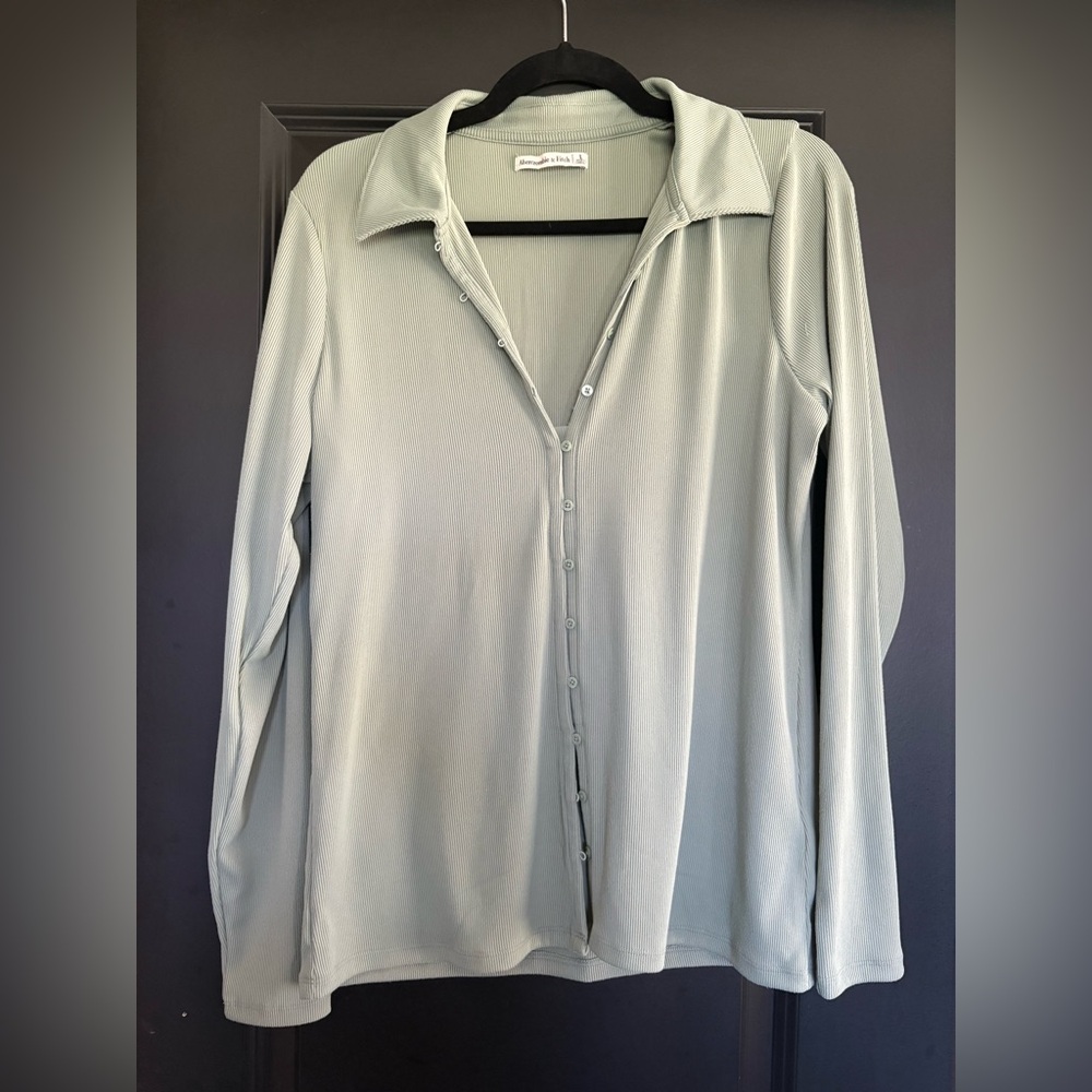 Abercrombie Pale Green Button-Up Shirt- New